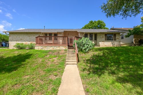 7210 Smokey Hill Rd, Austin, TX, 78736-3042 | Card Image
