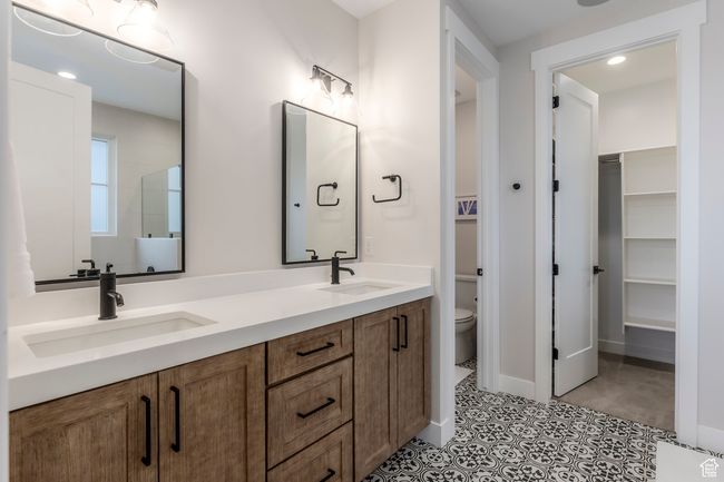442 E Overlook Loop, Townhouse with 4 bedrooms, 5 bathrooms and 2 parking in Hideout UT | Image 13