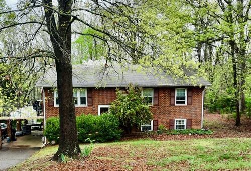 1614 Avondale Dr, Altavista, VA, 24517-1008 | Card Image