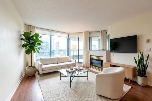 1608-13383 108 Ave, Surrey, BC, V3T5T6 | Card Image