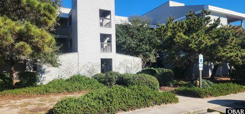 8111 S Old Oregon Inlet Rd, Nags Head, NC, 27959-9491 | Card Image