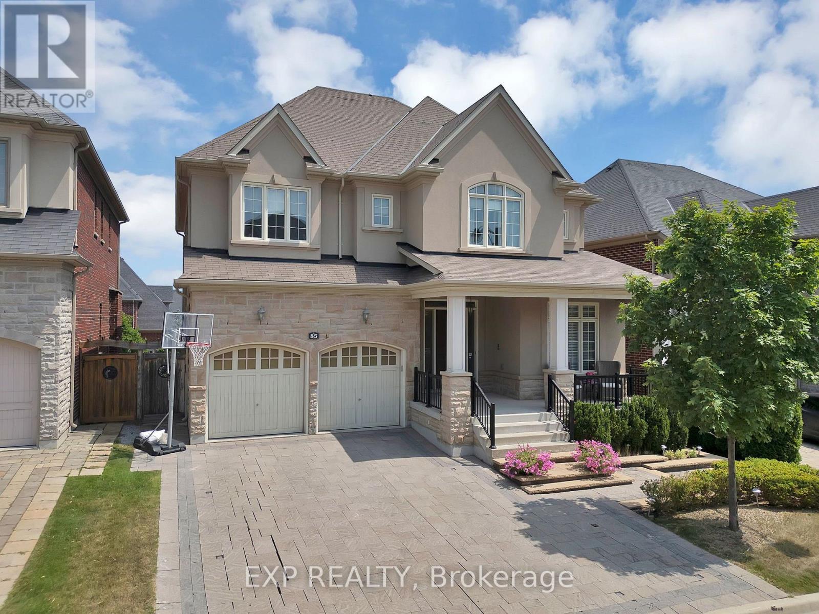 Residential in Markham (Angus Glen) 2
