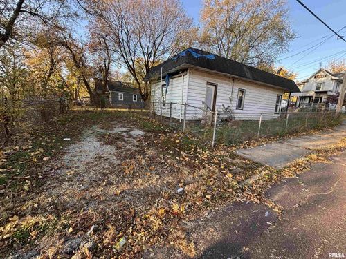 2414 Ne Monroe St, Peoria, IL, 61603-2924 | Card Image