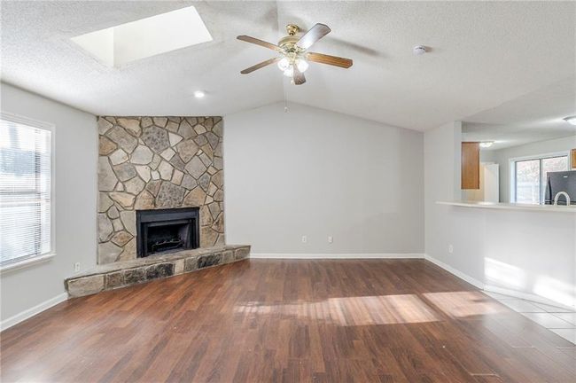 870 Chapman Cir, House other with 3 bedrooms, 2 bathrooms and 4 parking in Stone Mountain GA | Image 4