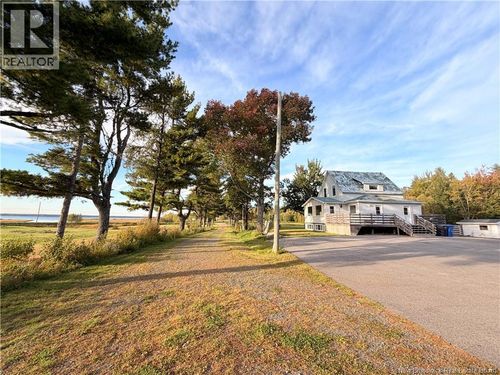418 Point Aux Carr Rd, Napan, NB, E1N4X7 | Card Image
