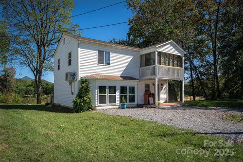 3755 Broad St, Clyde, NC, 28721-6808 | Card Image