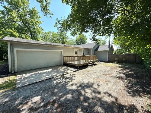 8400 S 84th Ct, Hickory Hills, IL, 60457-1122 | Card Image