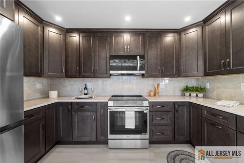 398c-398 Fuchsia Plz, Monroe, NJ, 08831 | Card Image