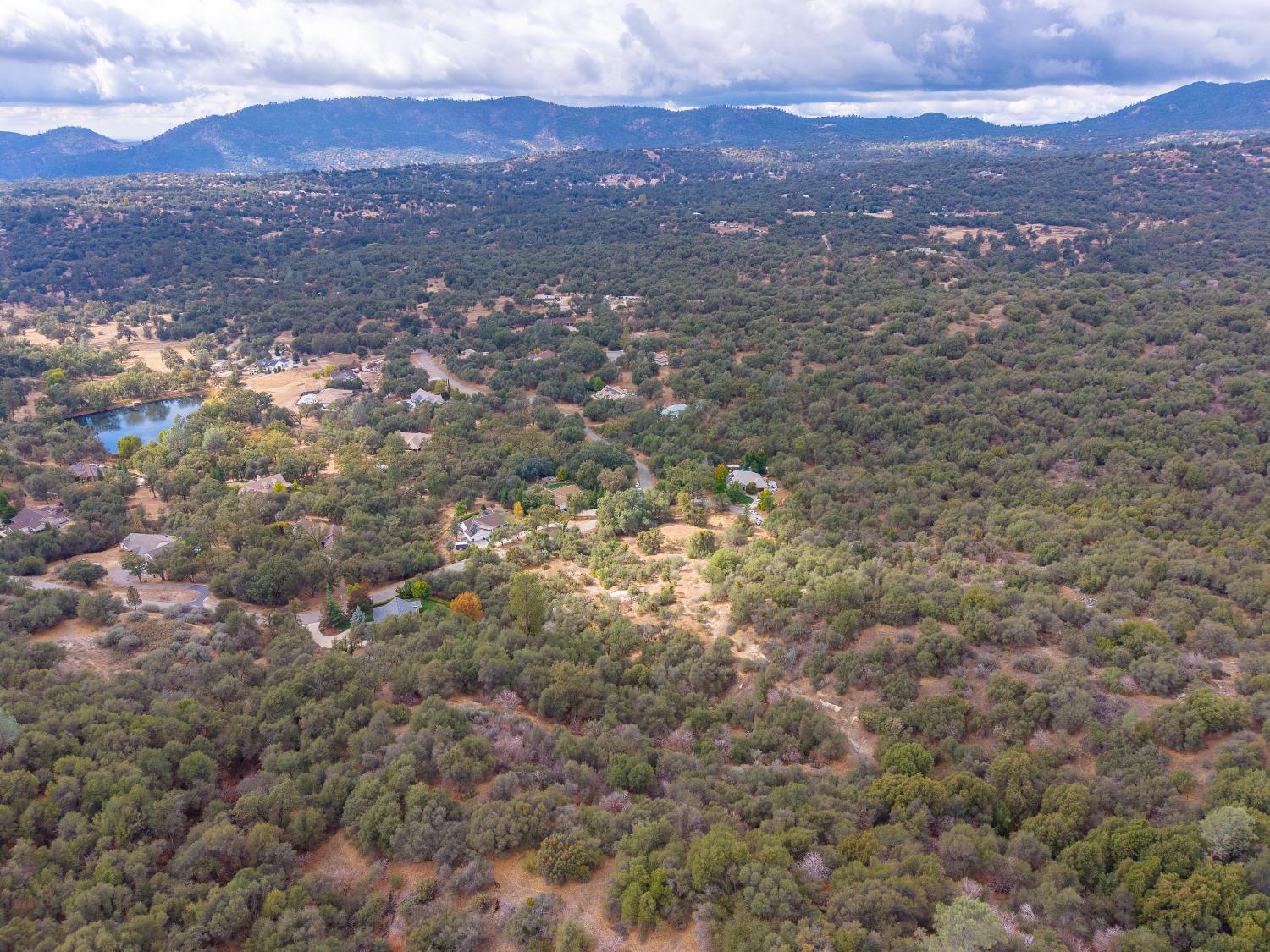 Land in Ahwahnee