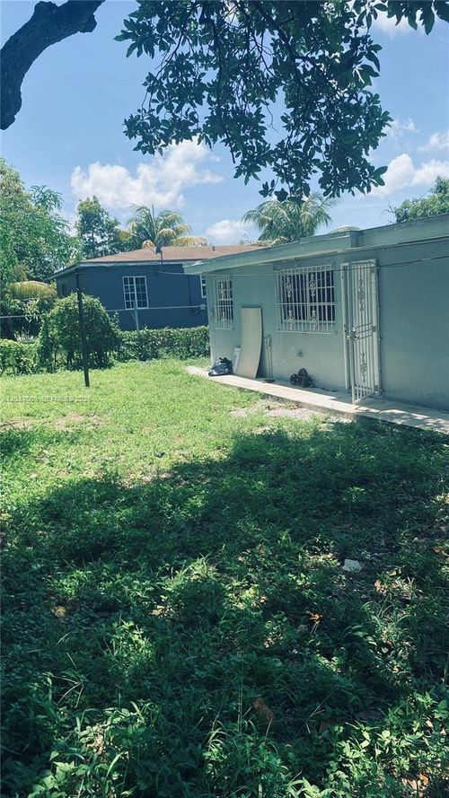 0-1120 Nw 147th St, Miami, FL, 33168-6944 | Card Image