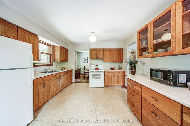 5205 10 Th Sideroad, House other with 5 bedrooms, 2 bathrooms and 20 parking in Cookstown ON | Image 9