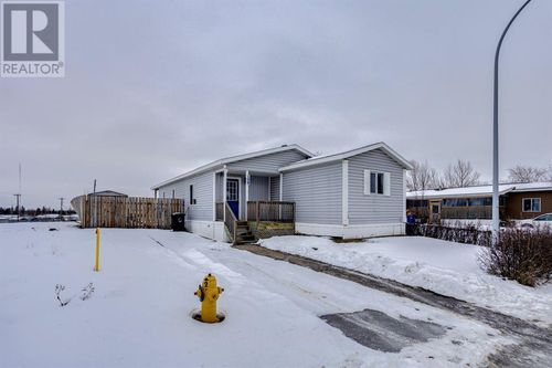 108 Greenwood Pl, Fort Mcmurray, AB, T9H2L9 | Card Image