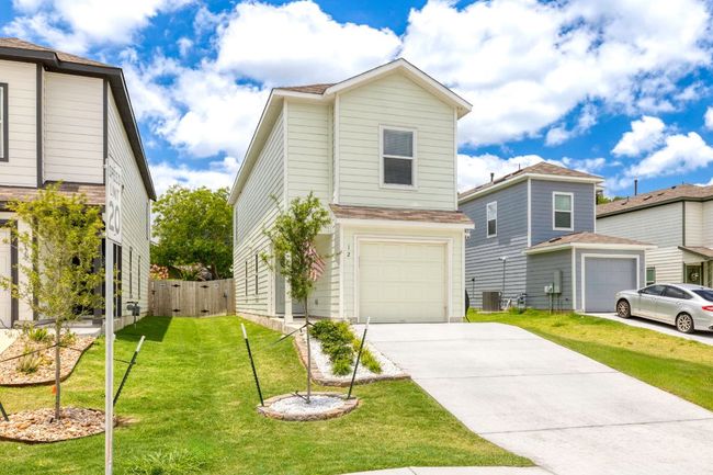 12 Trinity Cir, House other with 4 bedrooms, 3 bathrooms and 2 parking in Lockhart TX | Image 4