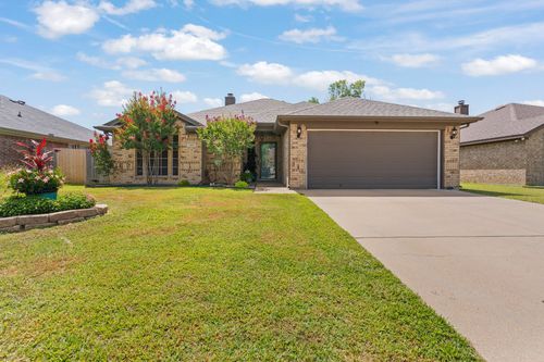 1017 Winepress Rd, Burleson, TX, 76028-6781 | Card Image