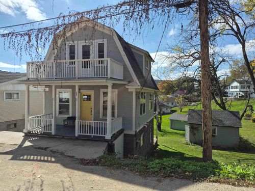 161 N 3rd Street, Lansing, IA, 52151 | Card Image
