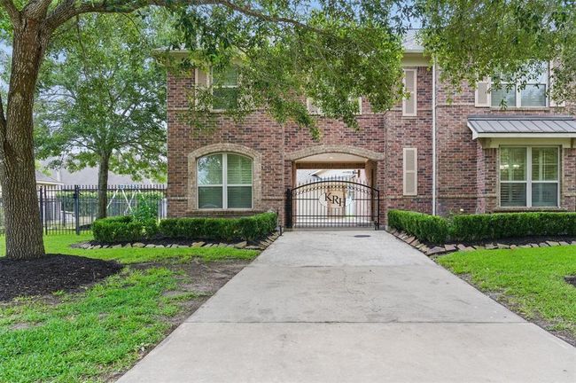 3602 Lindhaven Dr, House other with 4 bedrooms, 4 bathrooms and 4 parking in Pearland TX | Image 5