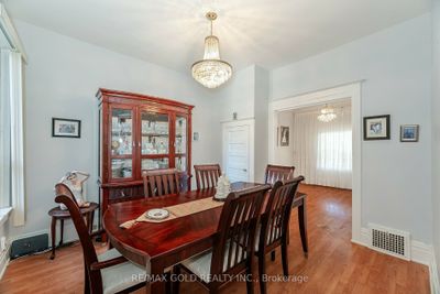 262 Havelock St, House attached with 3 bedrooms, 2 bathrooms and 2 parking in Toronto ON | Image 3