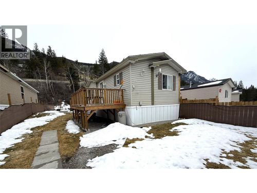 44-686 Almberg Road, Golden, BC, V0A1H2 | Card Image