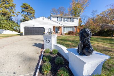 6 car concrete driveway! Entertain your family and friends . | Image 2