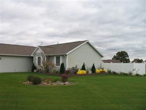53221 Ridgeview Cir, Paw Paw, MI, 49079-8684 | Card Image