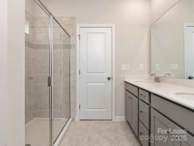 Master Bath | Image 11