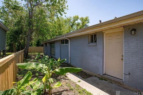 6416 N Galvez St, New Orleans, LA, 70117-1229 | Card Image