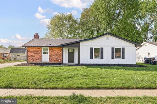 3 Queens Way, NEWARK, DE, 19713-4110 | Card Image