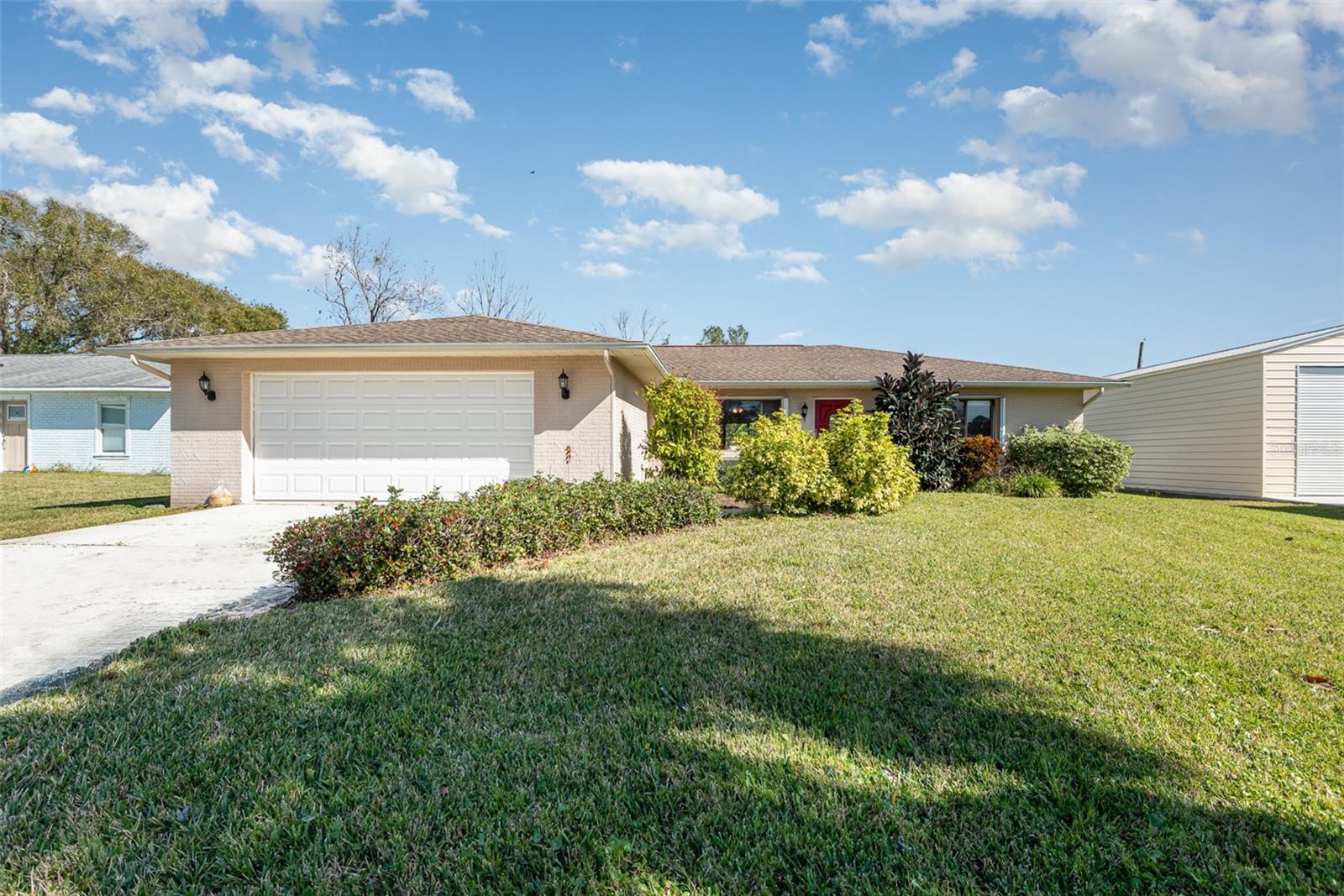2115 Sabal Palm Drive, For Sale in Edgewater Zoocasa
