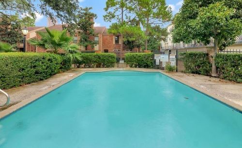 apt-201-2333 Bering Dr, Houston, TX, 77057-4714 | Card Image