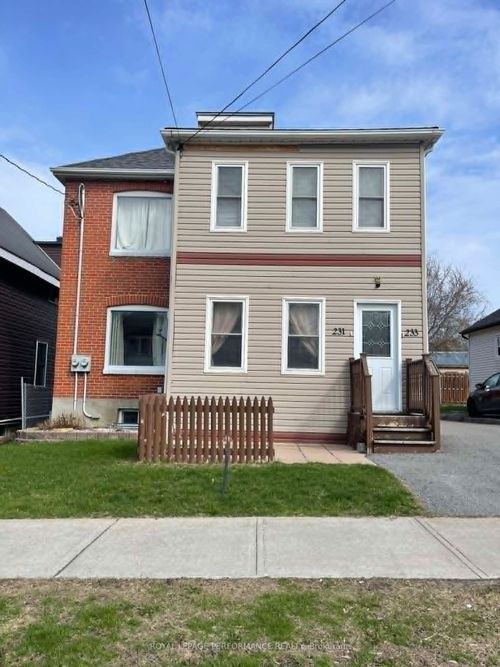 231-233 Fifth St E, Cornwall, ON, K6H2L7 | Card Image