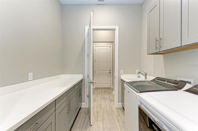 7113 Gradford Ct, House other with 3 bedrooms, 4 bathrooms and null parking in Lakewood Ranch FL | Image 46