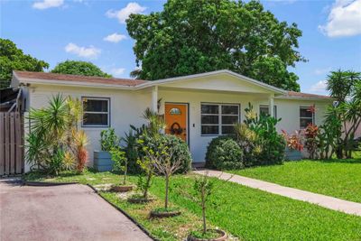 6271 Nw 19th St, House other with 3 bedrooms, 2 bathrooms and null parking in Sunrise FL | Image 1