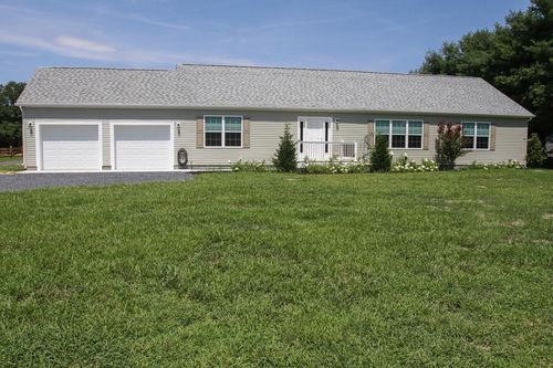 8 Conover Ln, Cape May Court House, NJ, 08210-1466 | Card Image