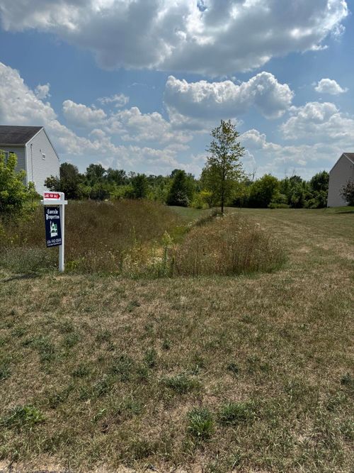 5312 18 Mile Rd, Cedar Springs, MI, 49319-9561 | Card Image