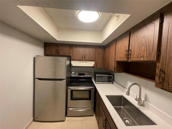 APT-5 - 395 Sw 15 Th St, Condo with 1 bedrooms, 2 bathrooms and null parking in Pompano Beach FL | Image 4