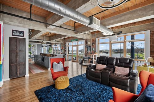 unit-215-100 Market St, Des Moines, IA, 50309-4763 | Card Image