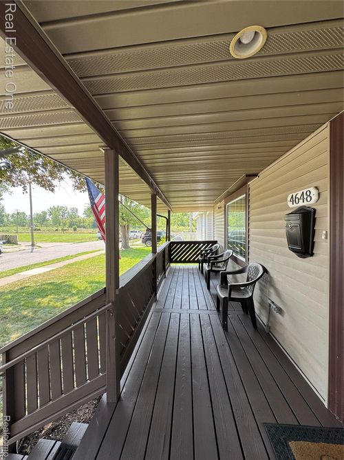 4648 9th St, Ecorse, MI, 48229-1075 | Card Image