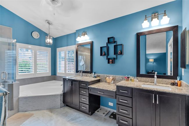 19367 Nw 13 Th St, House other with 5 bedrooms, 3 bathrooms and null parking in Pembroke Pines FL | Image 21