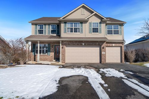 8451 Mitchell Rd, Machesney Park, IL, 61115-7659 | Card Image