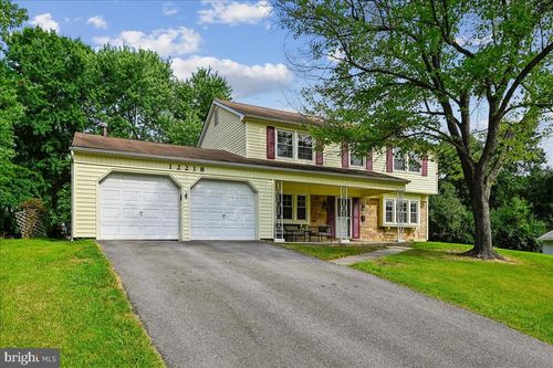 12218 Valerie Ln, LAUREL, MD, 20708-2838 | Card Image