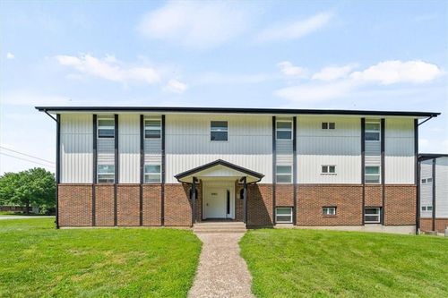 1002 Twin Oaks Terrace, Harrisonville, MO, 64701 | Card Image