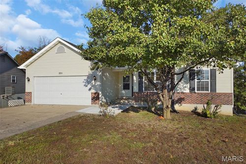 221 Conrad Cir Circle, Truesdale, MO, 63380 | Card Image