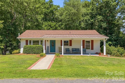 37-520 Eastway Ave, Kannapolis, NC, 28083-9023 | Card Image
