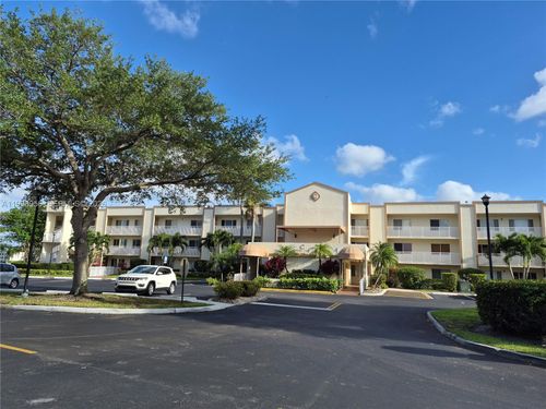 110-7120 S Devon Dr, Tamarac, FL, 33321-1038 | Card Image