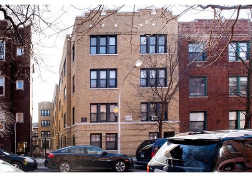 2n-837 W Cornelia Ave, Chicago, IL, 60657-1730 | Card Image