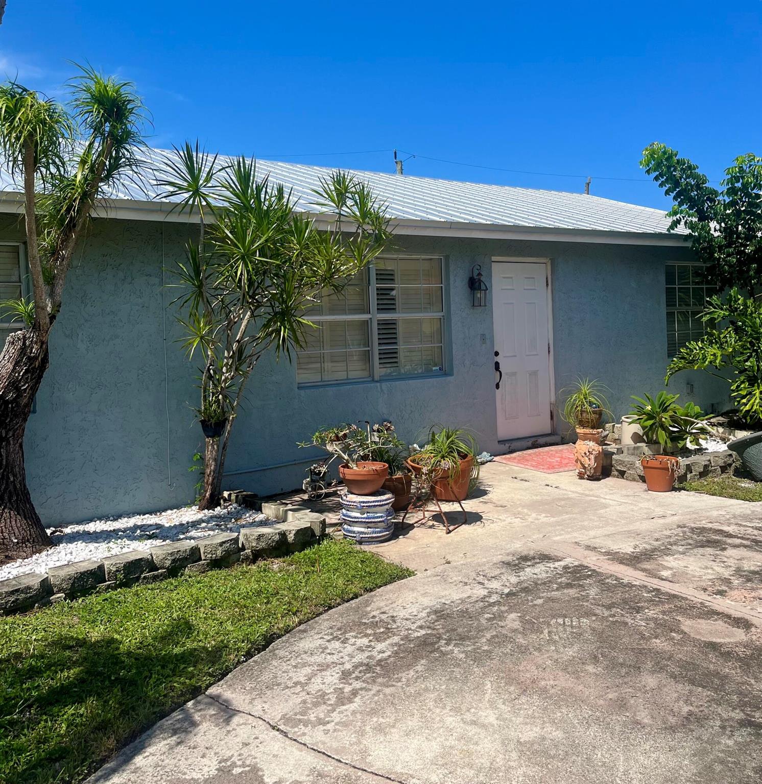 Todd St, Lake Worth, FL 33463