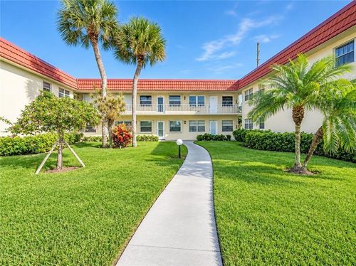 101-99 Spring Lake Dr, Vero Beach, FL, 32962-3089 | Card Image