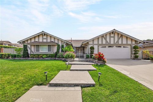 198 Sunflower St, Brea, CA, 92821-4723 | Card Image