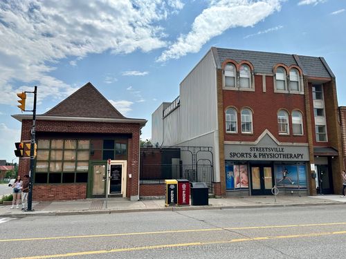 238 Queen St S, Mississauga, ON, L5M1L5 | Card Image
