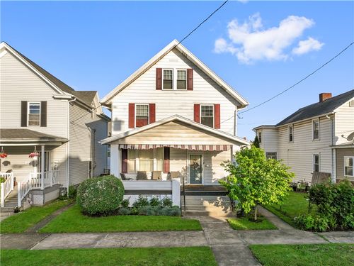 210 Union St, Uniontown, PA, 15401-4833 | Card Image